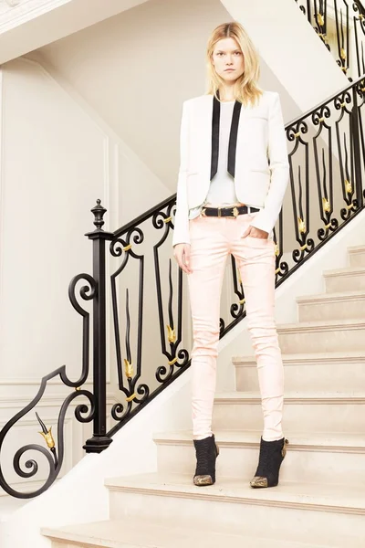 Look 10